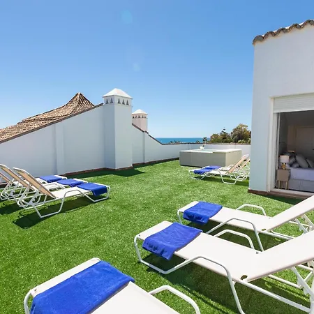 Apartment Vacation Marbella: Beachfront Duplex Penthouse With Sea View & Jacuzzi *