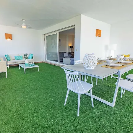 Vacation Marbella: Beachfront Duplex Penthouse With Sea View & Jacuzzi