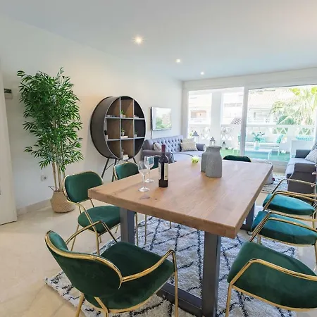 Vacation Marbella: Beachfront Duplex Penthouse With Sea View & Jacuzzi Apartment